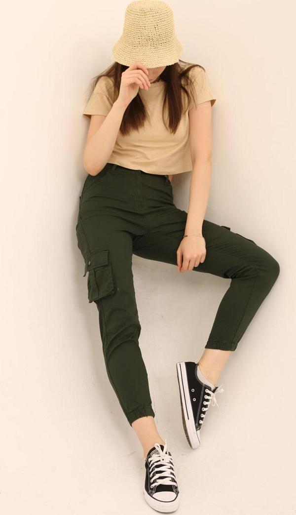 Jogger Rahat Kalıp Paça Lastikli Kargo Cepli Gabardin Kadın Pantolon - Image 1