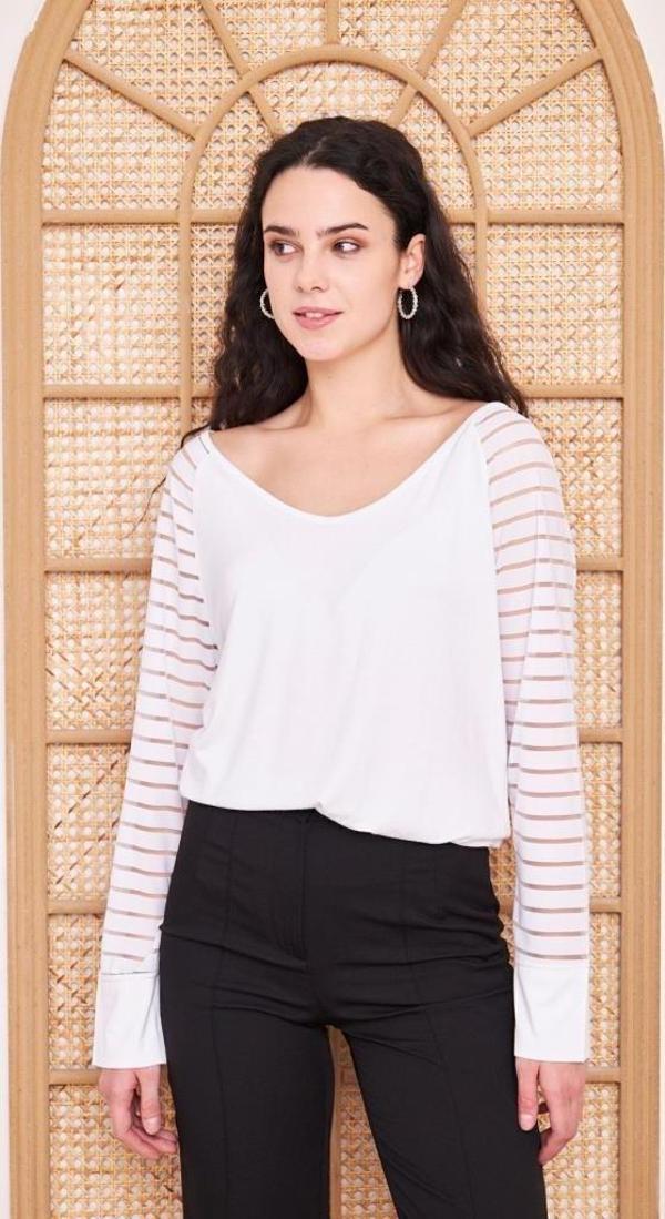 Kadın Tek Omuz Geniş Yaka Kolları Tül Şerit Detaylı Salaş Uzun Kollu Şık Bluz 5590180 - Image 1