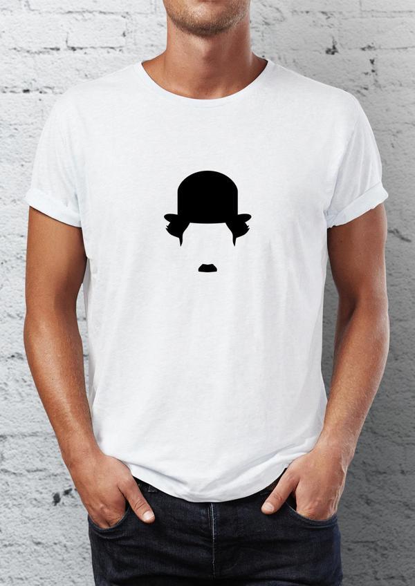 Charlie Chaplin Baskılı Bisiklet Yaka Erkek Tişört - Image 1
