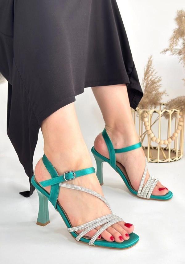 Gloria Yeşil Saten Topuklu Ayakkabı - Image 1