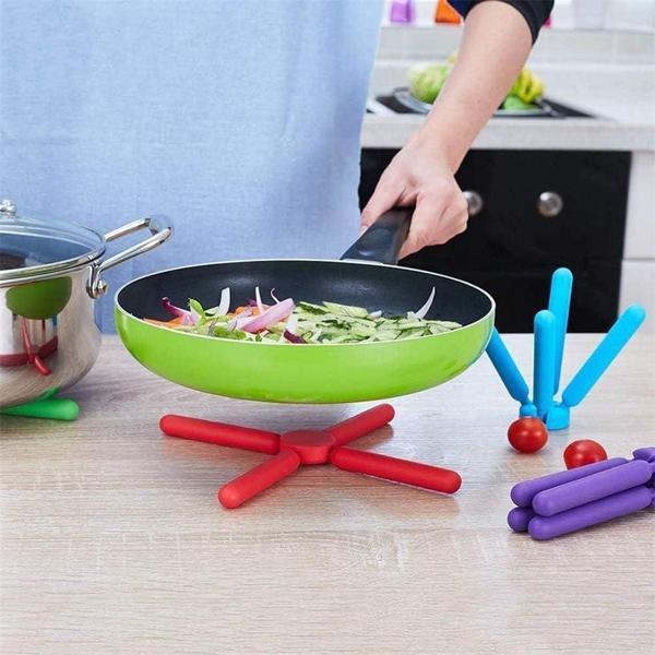 Katlanabilir Plastik Yuvarlak Yanmaz Nihale Çelik Çaydanlık Altlığı - Image 1