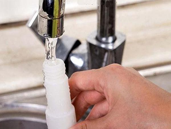 Büro Ev Ofis Yazlık Hijyeni için Hazneli Spreyli Cam Temizleme Silme Aparatı - Image 1