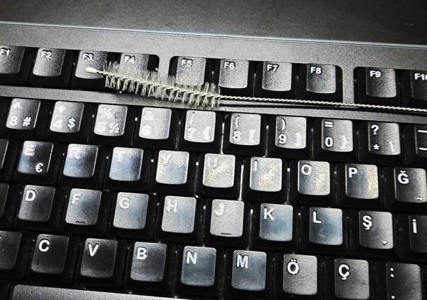 Büro Ev Ofis Yazlık Hijyeni için 3PARÇA Esnek Klavye Mouse Temizlik Fırçası Seti - Image 1