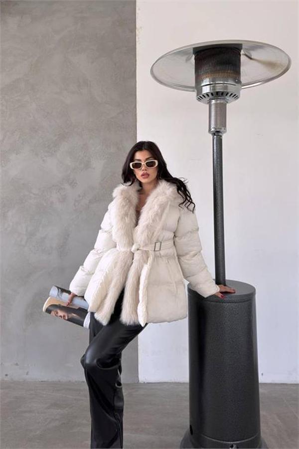 Dip Moda kadın Ekru zra şişme kürklü mont DPMYLK25 - Image 1