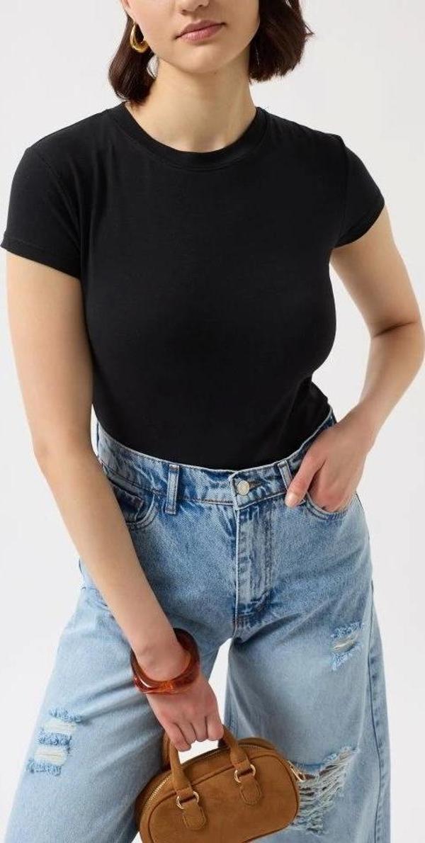 Likralı Basic T-Shirt - Image 1