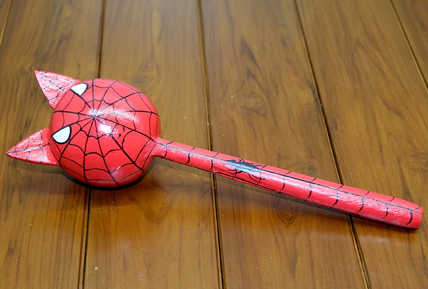 Ahşap Kedili Spiderman Marakas Tekli Polos:24 - Image 1