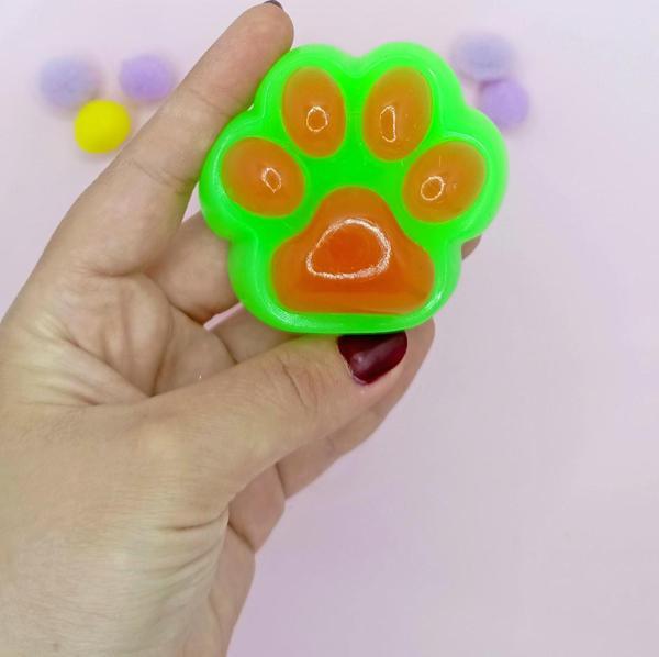 Sevimli Küçük Squishy Kedi Pati Sıkma 7 cm Pati Sukuşi - Yeşil - Image 1
