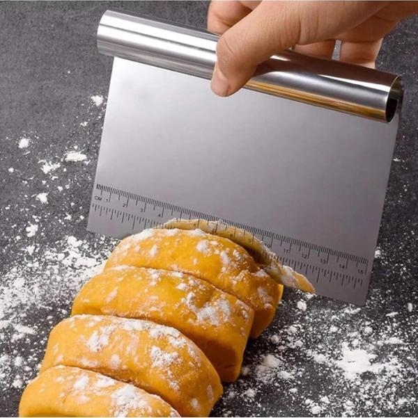 Ölçülü Paslanmaz Lüks Çelik Hamur Kesme Aparatı Çelik Kesici Kazıyıcı Pasta Kek Spatula 15 Cm - Image 1