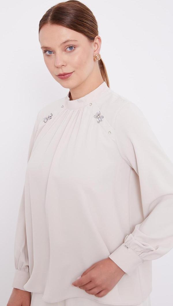 Bej Taş İşlemeli Bluz - Image 1