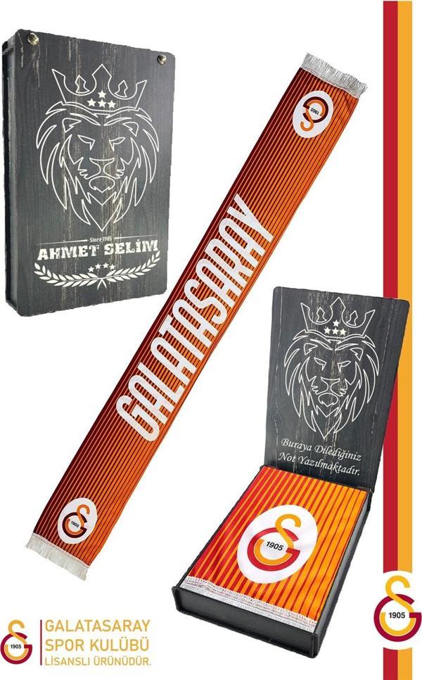 Galatasaray Orijinal Lisanslı Çift Yön Baskılı Şal Kaşkol Atkı Kişiye Özel Ahşap Kut - Image 1