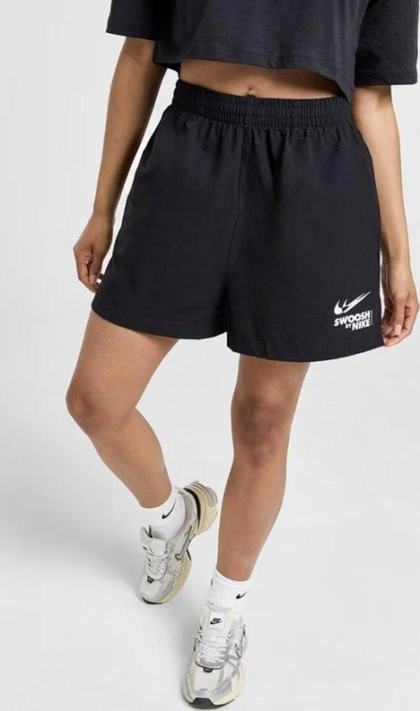 Nike NSW Woven Kadın Siyah Şort - Image 1