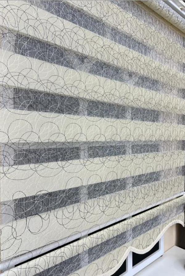 Zebra Stor Nakışlı Krem Etek Dilimli ST 122 - Image 1
