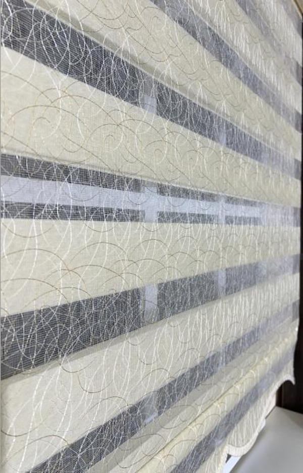 Zebra Stor Nakışlı Krem Etek Dilimli ST 127 - Image 1