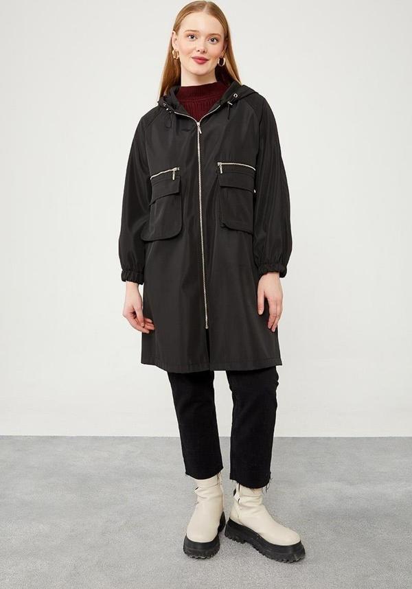 Siyah Kapüşonlu Fermuar Kapama Trençkot - Image 1
