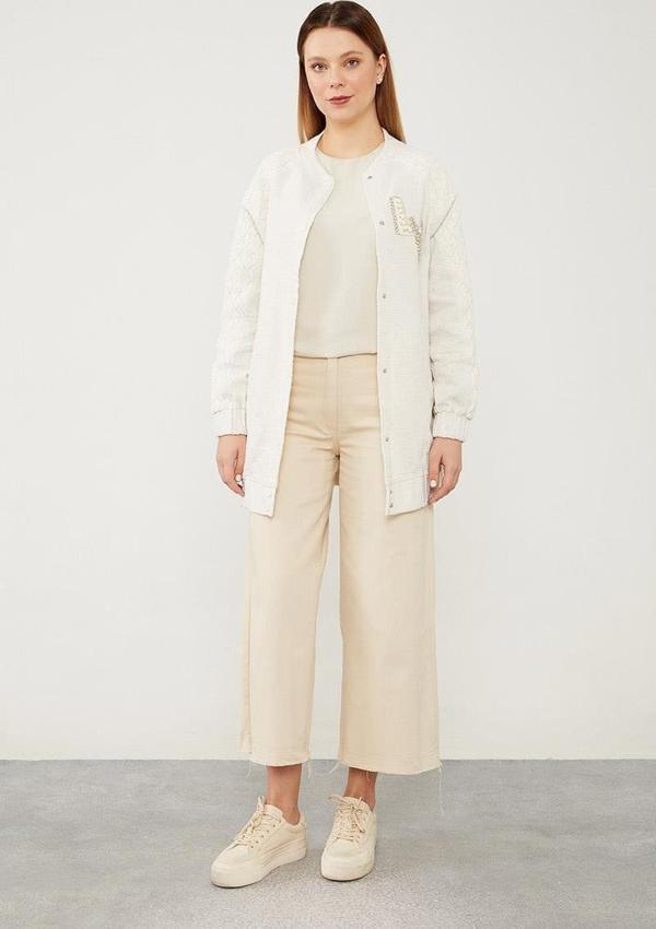 Ekru Triko İşlemeli Ceket - Image 1