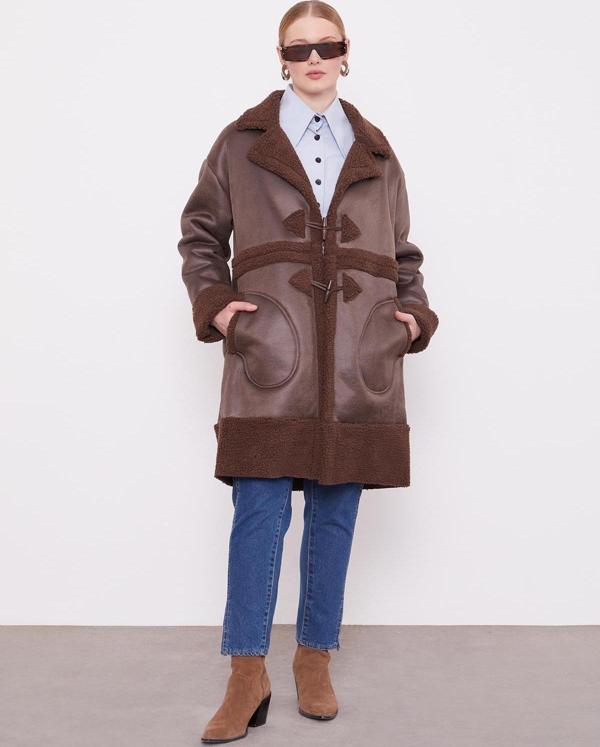 Kahve Düğme Kapamalı Yün Astarlı Suni Deri Kaban - Image 1
