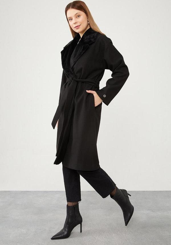 Siyah Yakası Peluş Detaylı Kuşak Bağlamalı Kaşe Kaban - Image 1