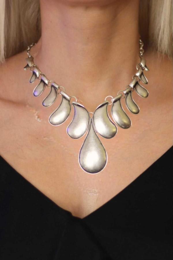 Uniquetrenders Kadın Gümüş Kaplama Antik Kolye Etnik Antik Otantik Tasarım Kolye Gümüş 61 cm - Image 1