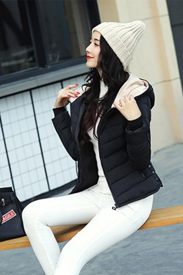 Kışlık Kapüşonlu Kadın Şişme Mont - Image 1