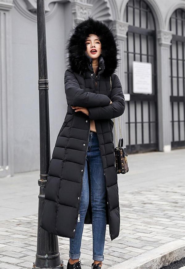 Kışlık Tam Boy Kürklü Kapüşonlu Kadın Şişme Mont - Image 1