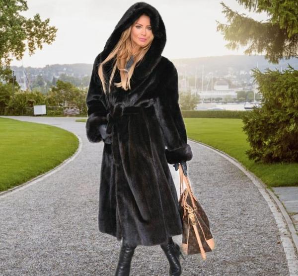 Kışlık Kürk Kadın Ceket Tam Boy - Image 1