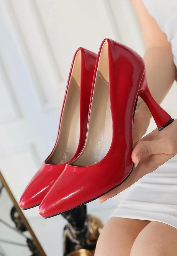 Ulba Kırmızı Rugan Stiletto Ayakkabı - Image 1
