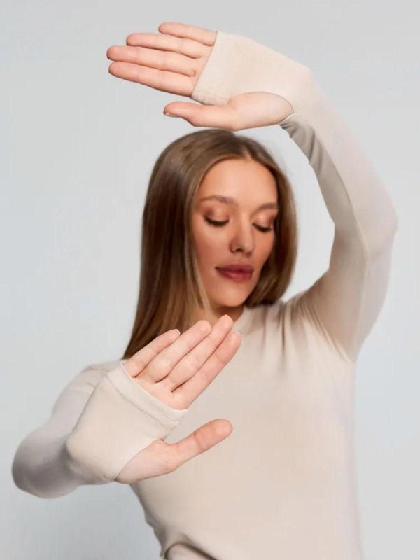 Black Premium Kadın Bej Bisiklet Yaka Parmak Geçmeli Body Premium Kumaş Kaltelisi - Image 1