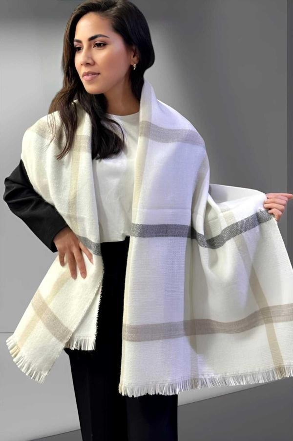 Uniquetrenders Kadın Yumuşak Dokulu Ekru- Gri Çizgili Omuz Şalı Atkı  ( 70Cm X 180Cm ) Ekru - Gri  - Image 1