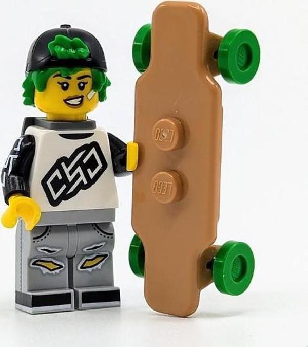 LEGO Minifigures 71048 Series 27 : 7.Longboarder - Image 1