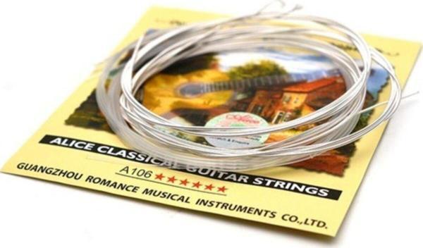 Master Music Ac106 Klasik Gitar Takım Tel Classical Guitar Strings + 3 Fender Pena - Image 1