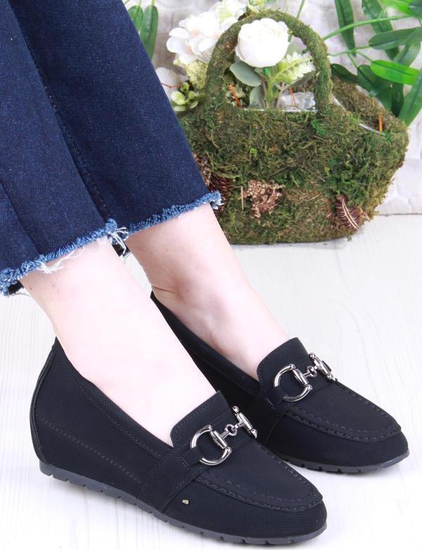 Fort 34067 Minalya Siyah Hafif Rahat Dolgu Taban Şık Kadın Günlük Ayakkabı - Image 1