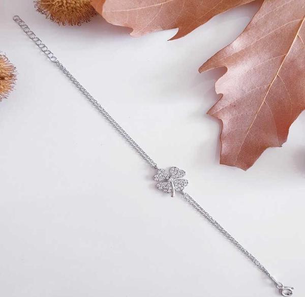 Gümüş Kalpli Yonca Kadın Bileklik SL5738 - Image 1