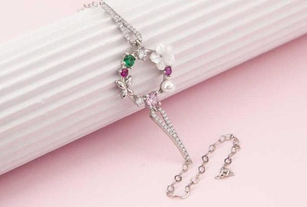 Gümüş Renkli Manolya Çiçeği Kadın Bileklik SL5289 - Image 1