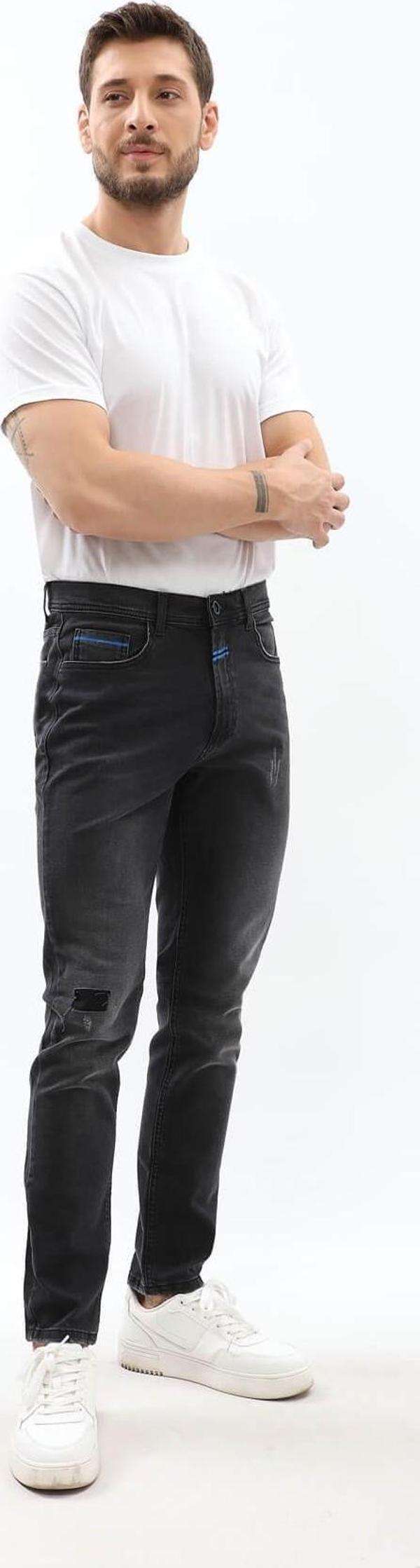 Erkek Yama Detaylı Mavi Nakış Likralı Jean Pantolon - Image 1