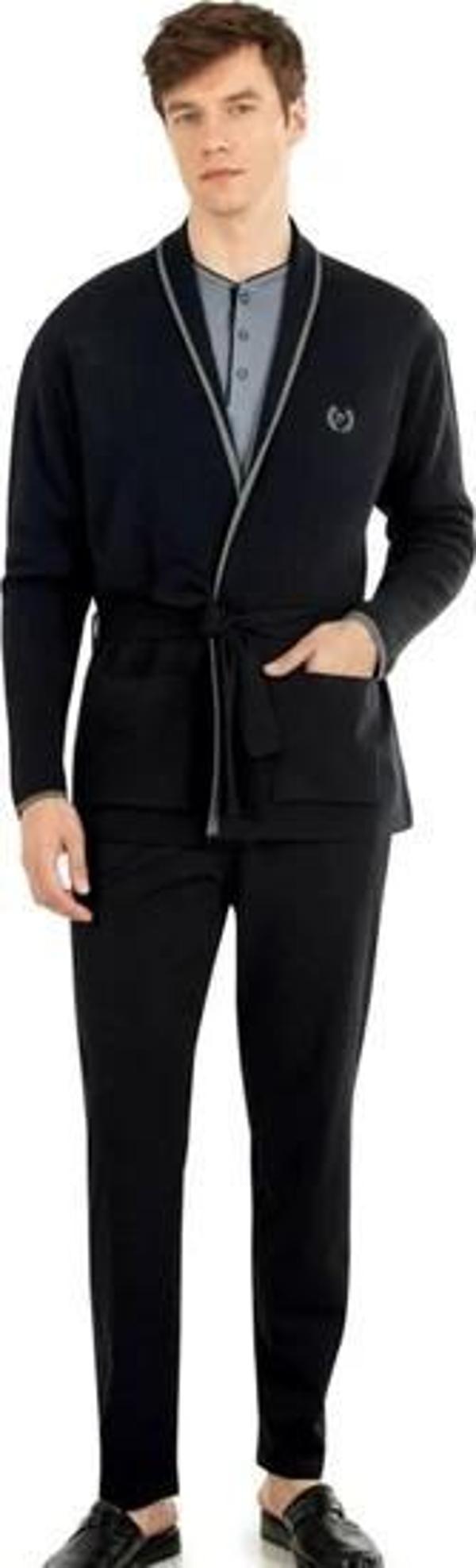 Pierre Cardin Erkek Çeyizlik Uzunkollu Pijama ve Triko Sabahlık 3'lü Set Takım - Image 1