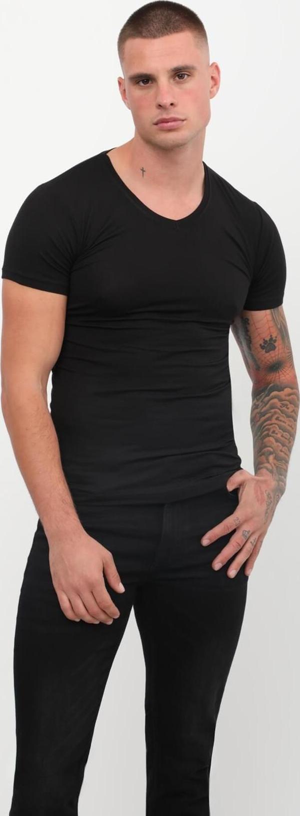 V Yaka Basic Tişört Siyah - Image 1