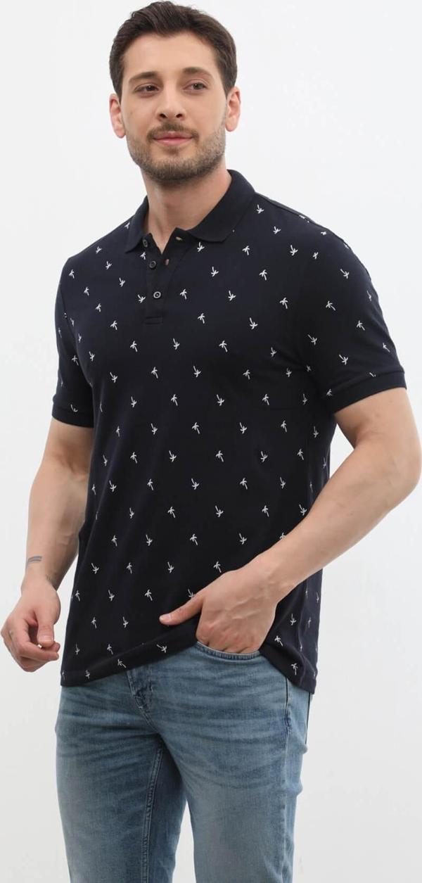 Erkek Polo Yaka Yaprak Desenli %100 Pamuk Tişört - Image 1