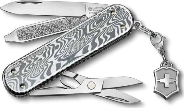 Victorinox 0.6221.34 SD Brillant Classic Damast Çakı - Image 1