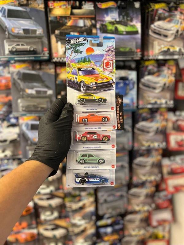 Hot Wheels Japon -Imports Beşli Araba Seti - Image 1