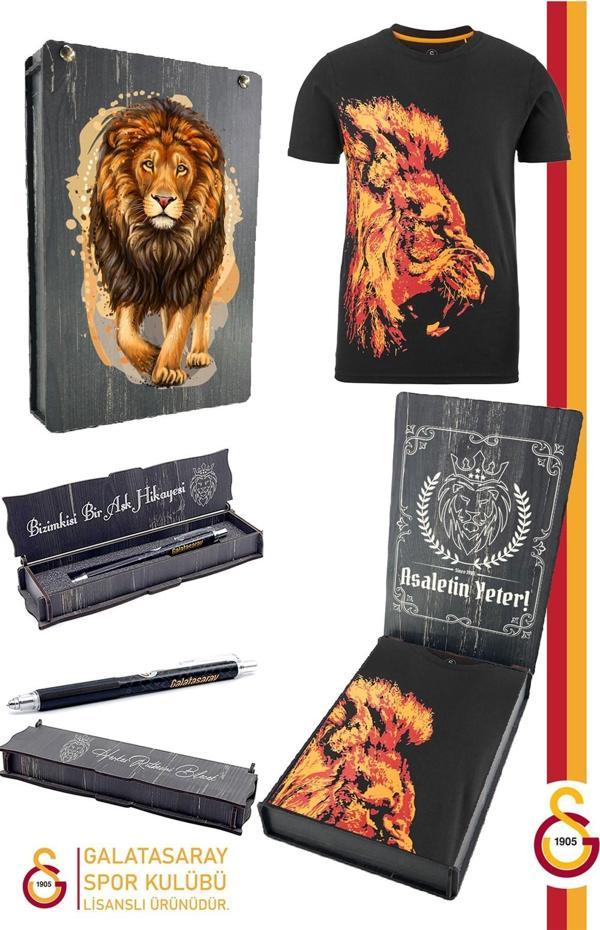 Galatasaray Orijinal Lisanslı Aslan Baskılı T-Shirt + Uçlu Kalem Set Hediyelik Ahşap Kut - Image 1