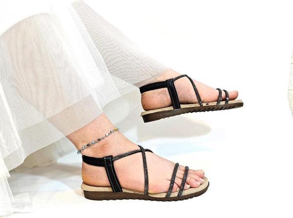 Fiyra 3008 Siyah Lastikli Taşlı Şık  Bayan Sandalet - Image 1