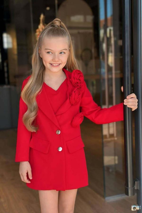 Kız Çocuk Gold Düğmeli ve Gül Broşlu Blazer Ceket Askılı Penye Bluz Kırmızı Şortlu Takım - Image 1