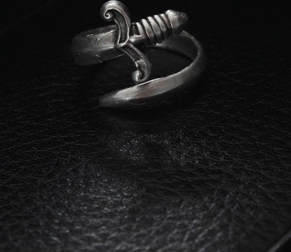 Ayarlanabilir Kılıç Model Erkek Yüzük - EBJ250501W33309 - Image 1