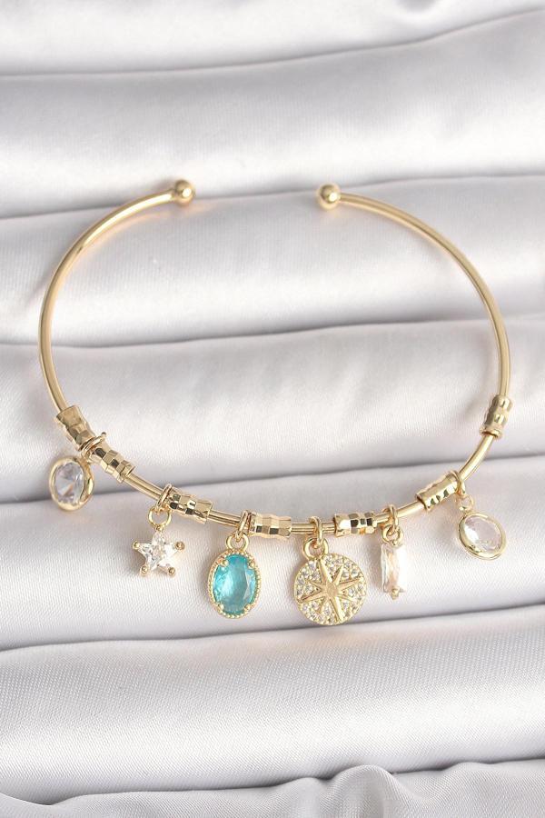 Pirinç Gold Renk Sallantı Zirkon Taş Detaylı Pusula Figür Charm Kadın Bileklik - EBJ250501W32808 - Image 1