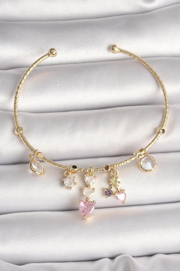 Pirinç Gold Renk Sallantı Zirkon Taşlı Kalp Figür Pembe Kalp Detay Charm Kadın Bileklik - EBJ250501W32819 - Image 1