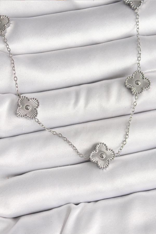 Gümüş Renk Zincir İşlemeli Yonca Model Kadın Kolye - EBJ250412W32546 - Image 1