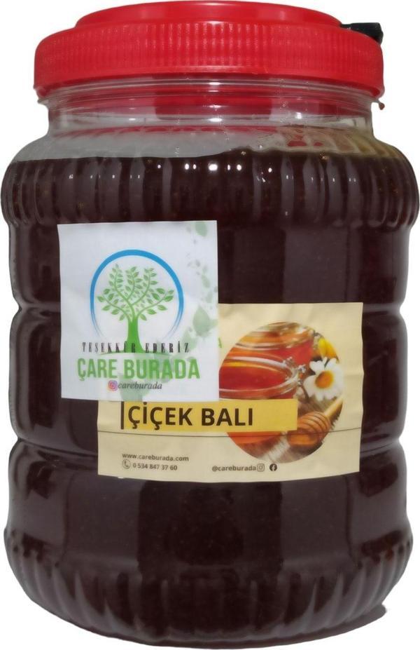 Çare Burada Doğal Çiçek Balı ( Karacabey Boğazından) 2.5 Kg - Image 1