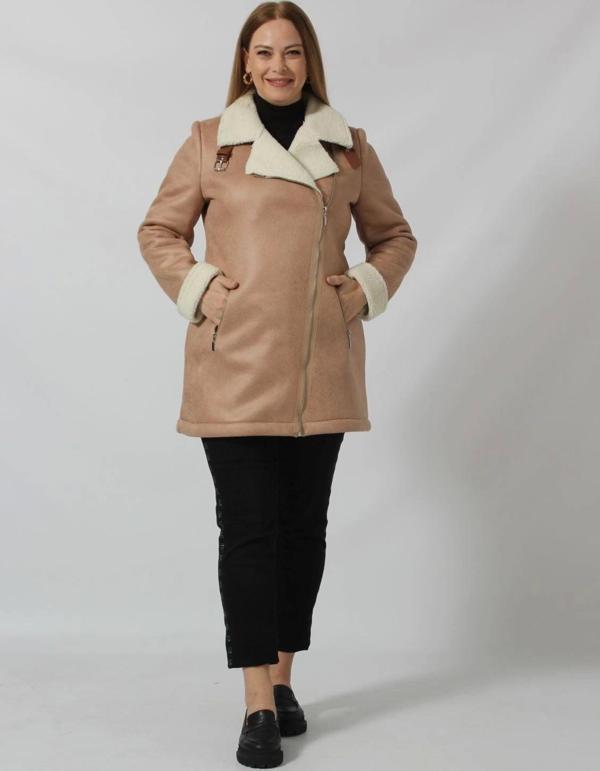 Uzun İçi Kürklü Boğazı Kemer Detaylı Kaban - Image 1