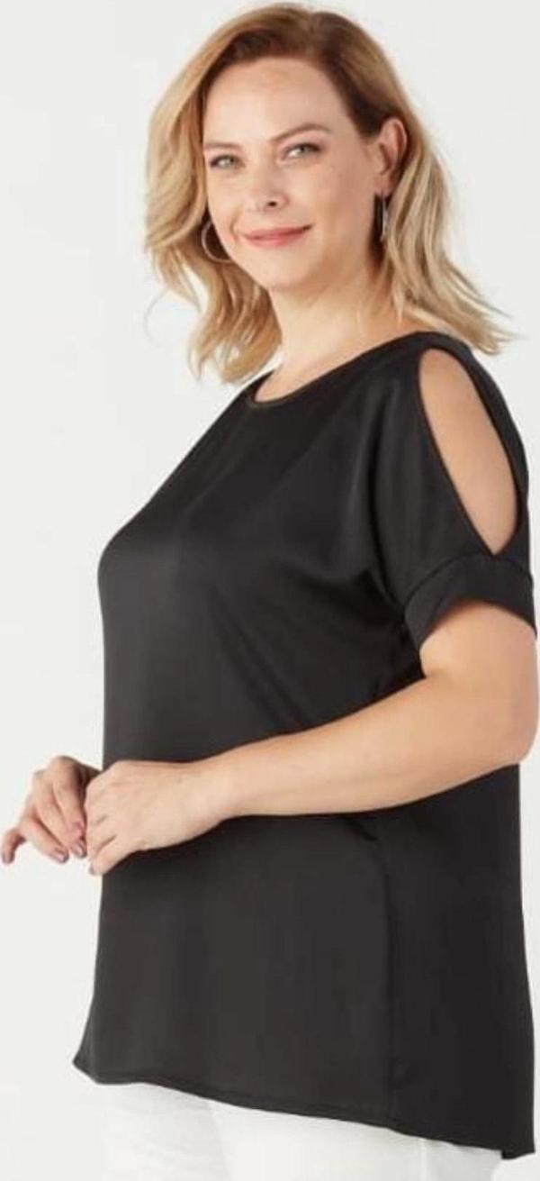 3235 Açık Omuz Detaylı Saten Büyük Beden Şık Bluz Siyah - Image 1