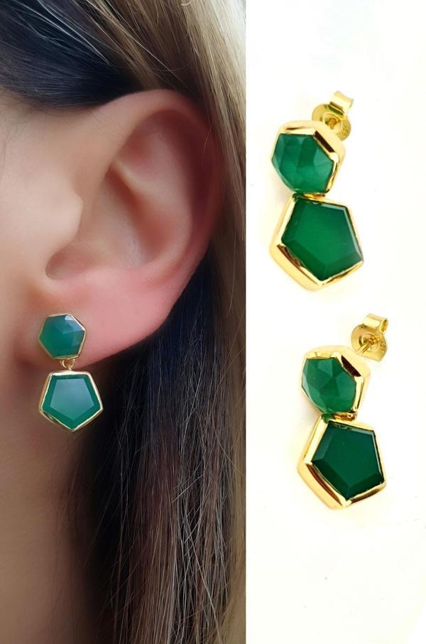 Kök zümrüt taşlı 925ayar gümüş üzerine altın kaplama tasarım küpe - Image 1